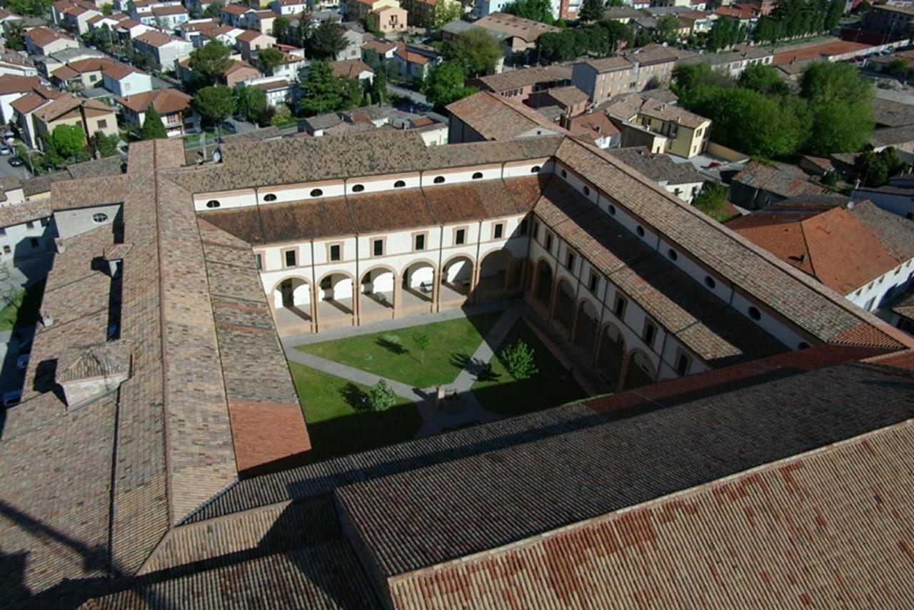 Отель Antico Convento San Francesco Баньякавалло Экстерьер фото